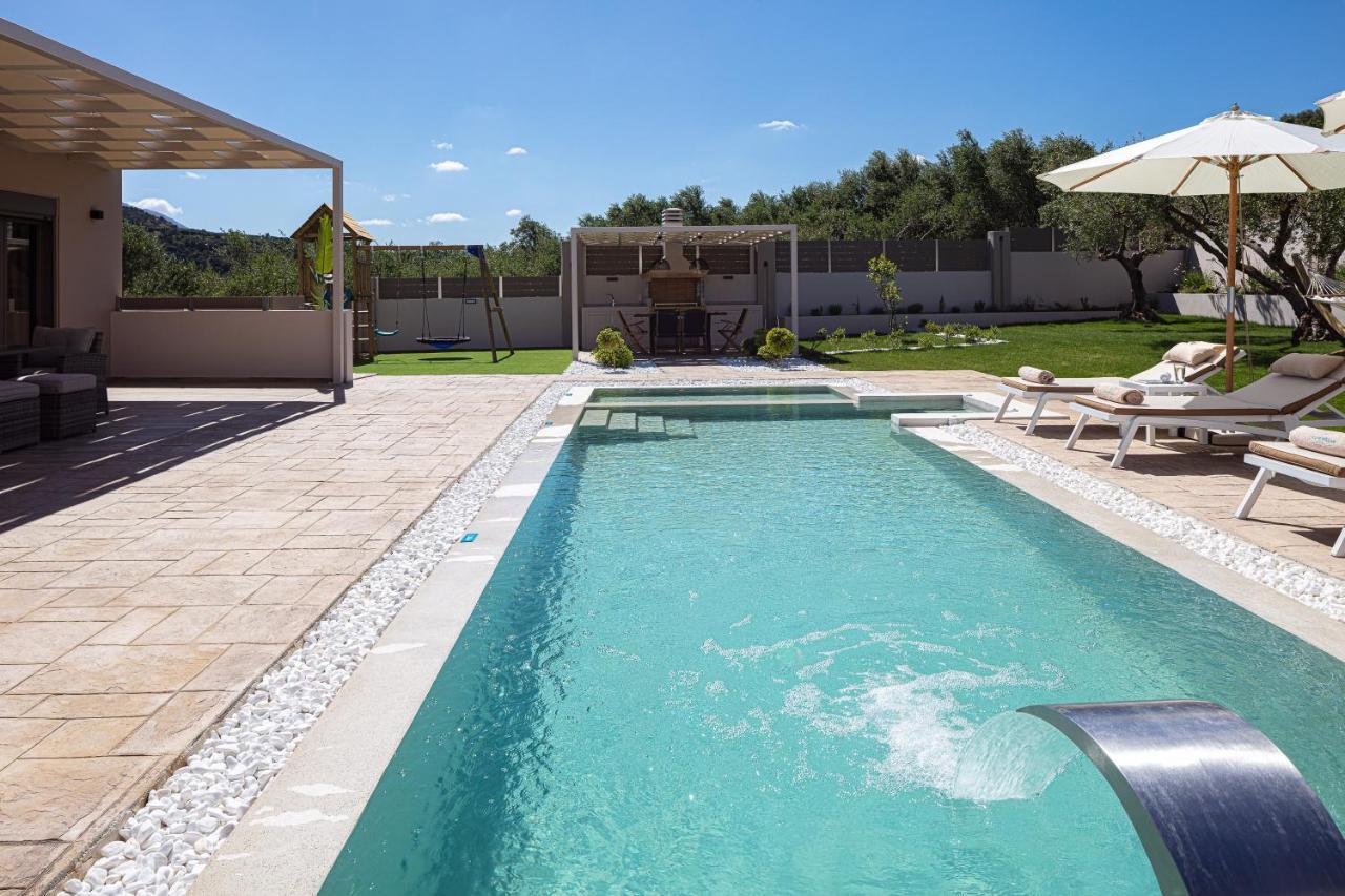 Koin Villa Sunrise, With Heated Pool & Whirlpool Πέραμα Εξωτερικό φωτογραφία