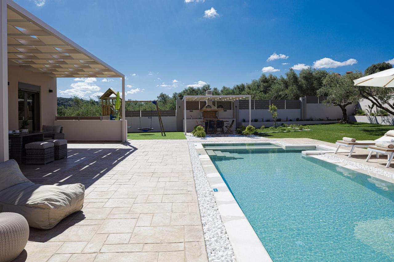 Koin Villa Sunrise, With Heated Pool & Whirlpool Πέραμα Εξωτερικό φωτογραφία