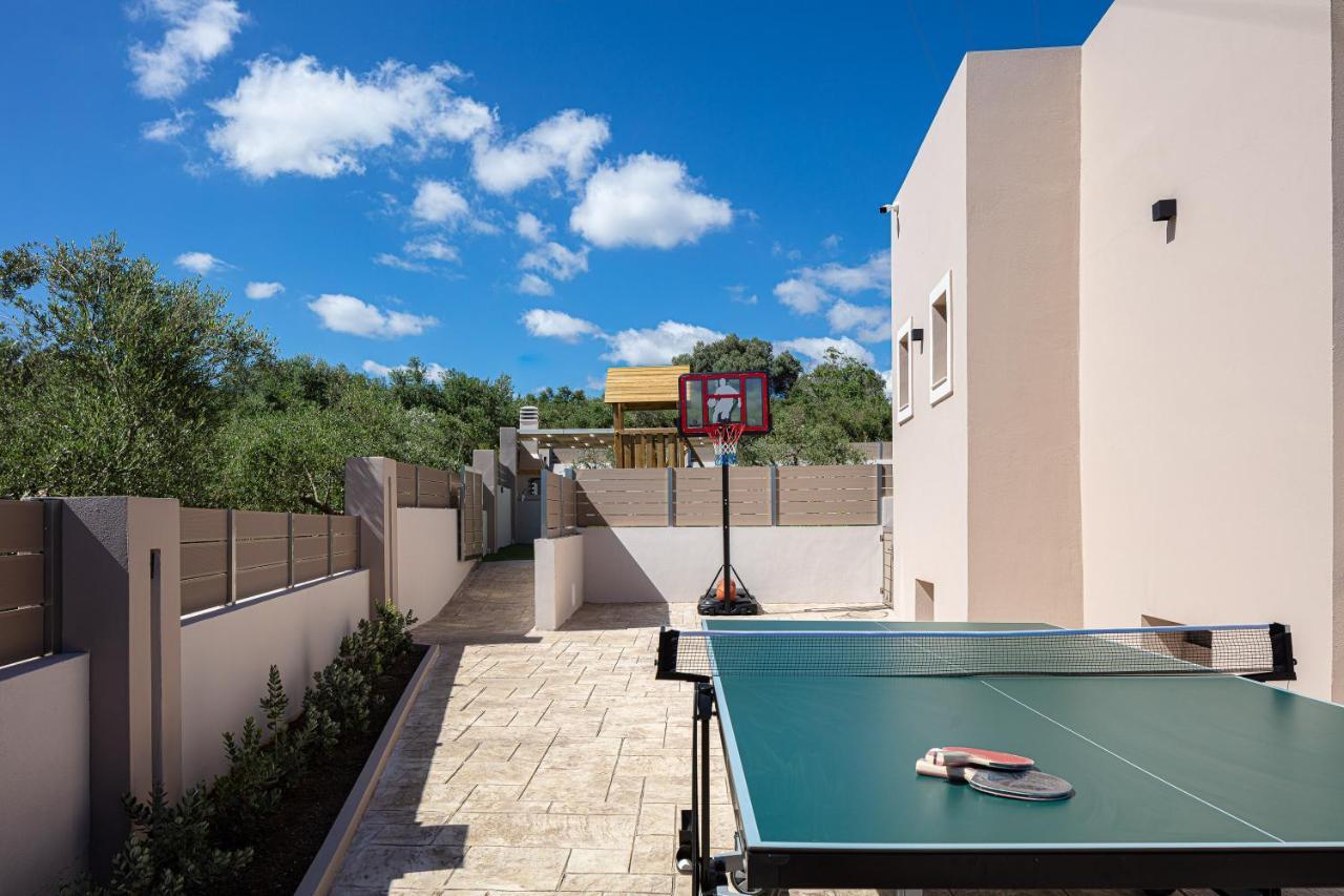 Koin Villa Sunrise, With Heated Pool & Whirlpool Πέραμα Εξωτερικό φωτογραφία